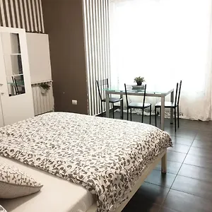 https://sweet-apartman.it-lombardy.com