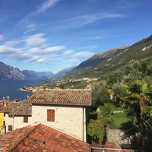 https://appartamento-laura-brenzone.hotelinveneto.com